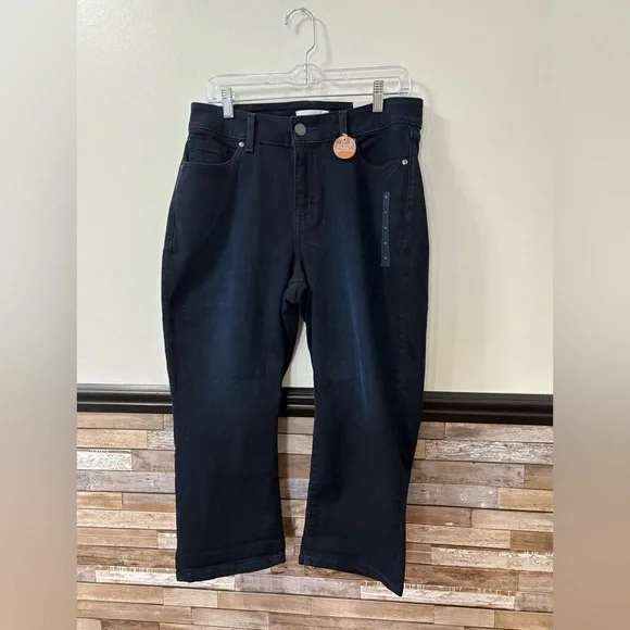 Lane Bryant Women's Straight Leg Cropped Curvy Fit Size 14 jeans - Picture 1 of 6